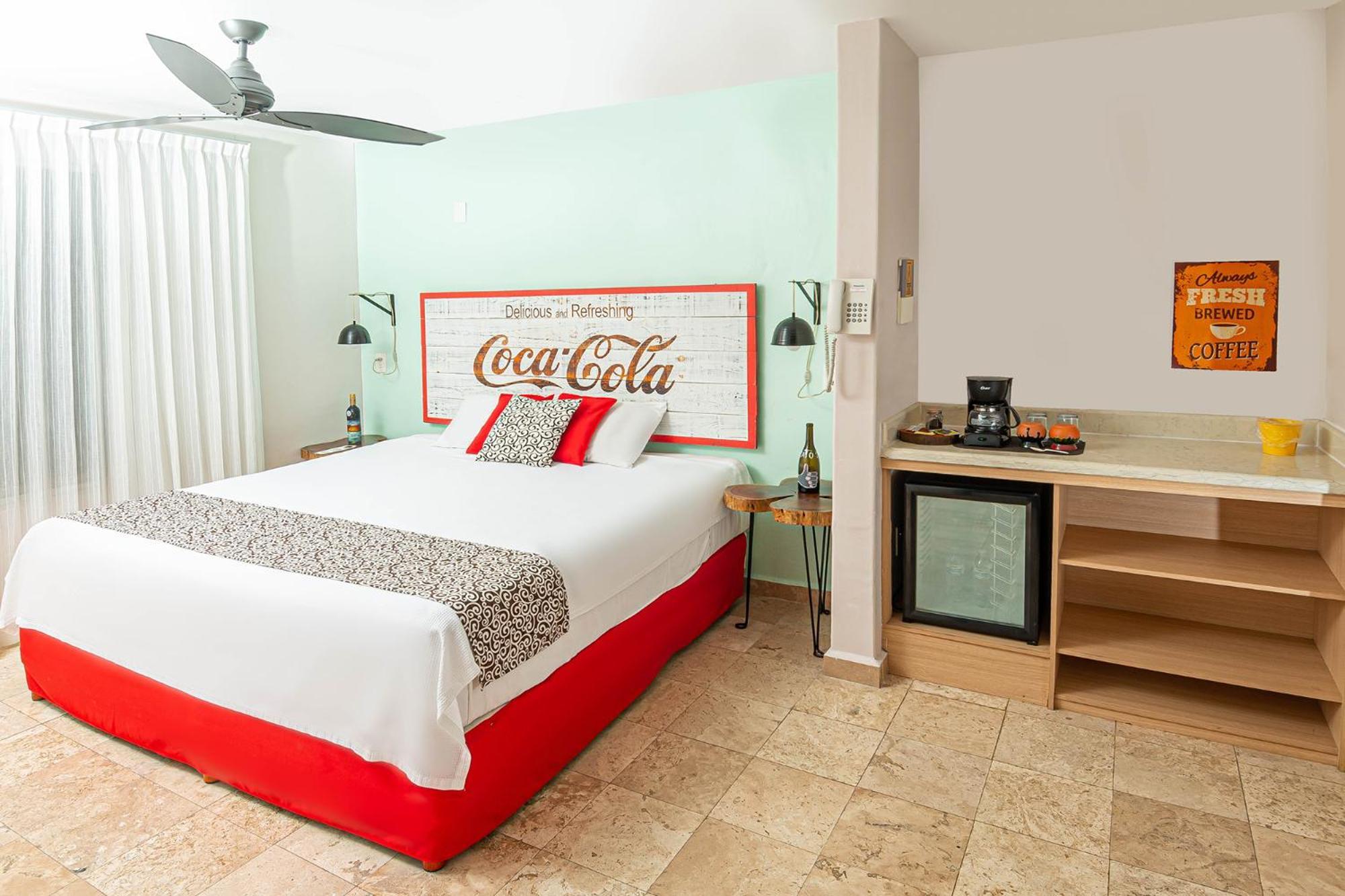 Chingon Anarchy Hotel & Roof Плая дел Кармен Екстериор снимка